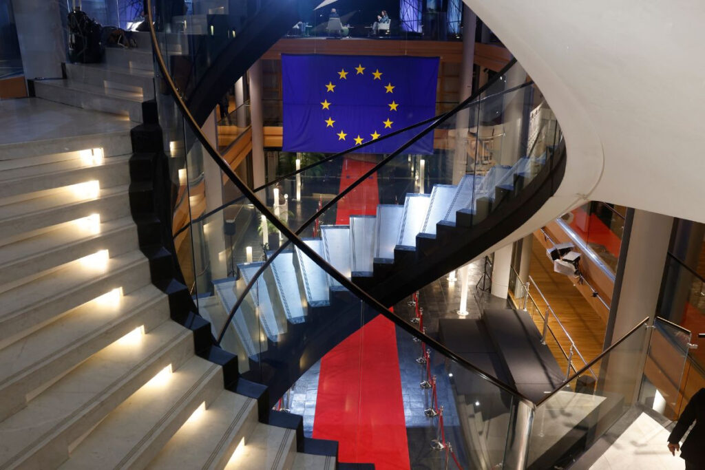 Έρχονται νέες άρσεις ασυλίας Ευρωβουλευτών – Ραγδαίες εξελίξεις στο σκάνδαλο του Κατάρ