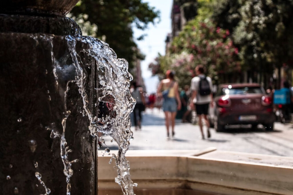 Τη Δευτέρα το έκτακτο δελτίο της ΕΜΥ για τον καύσωνα – Ποια θα είναι η πιο θερμή μέρα