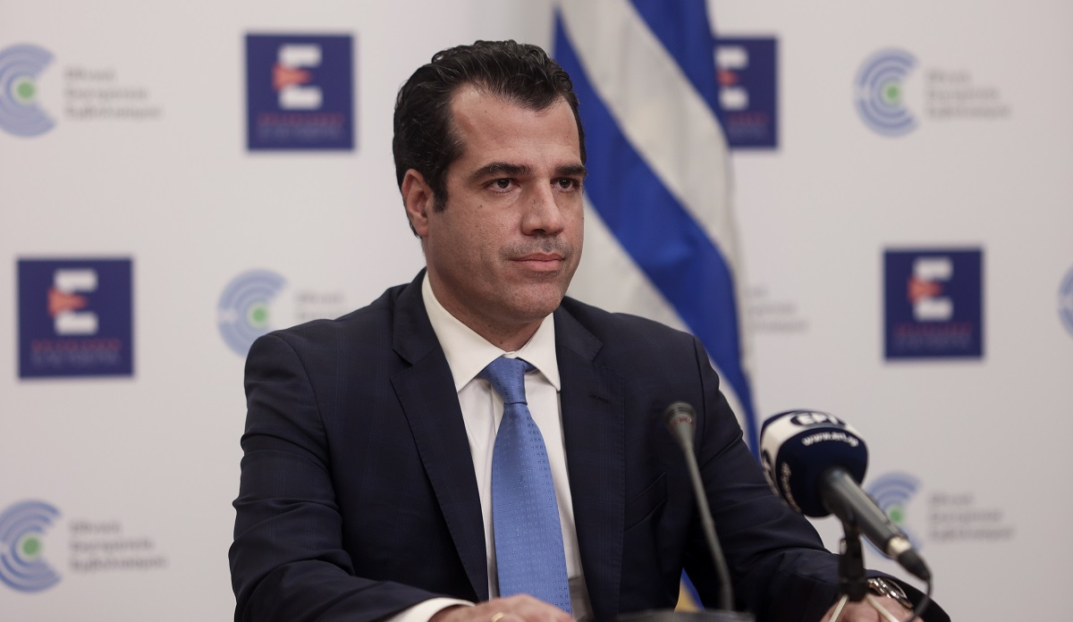 Συνάντηση Πλεύρη με τον Πανελλήνιο Ιατρικό Σύλλογο – Στο «τραπέζι» η συλλογική σύμβαση εργασίας
