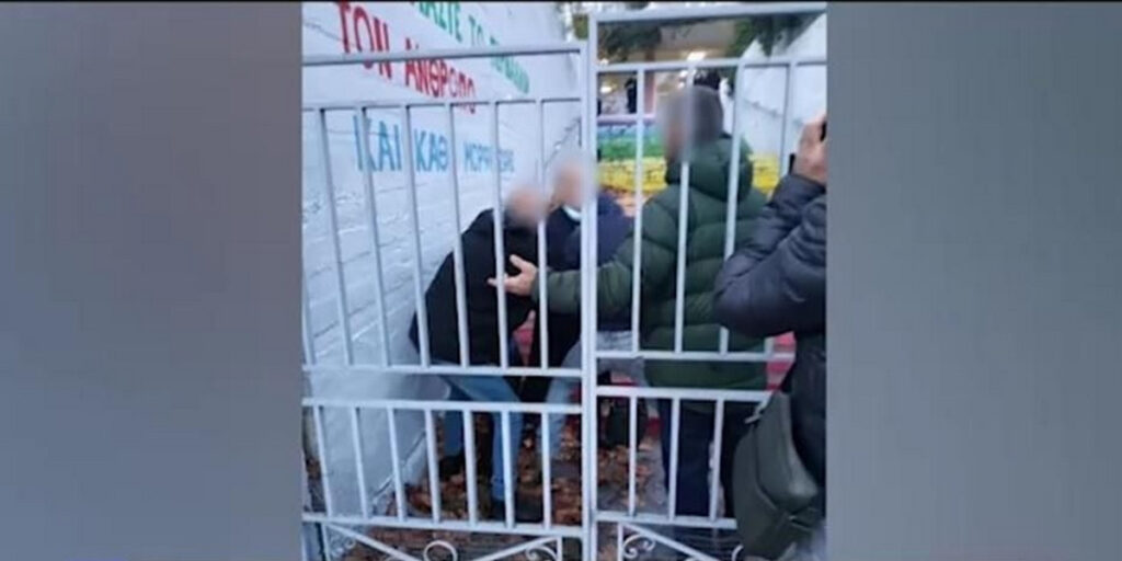 Τάγματα αρνητών οι «Θεματοφύλακες του Συντάγματος» – Τρομοκρατούν και στρατολογούν νέα μέλη