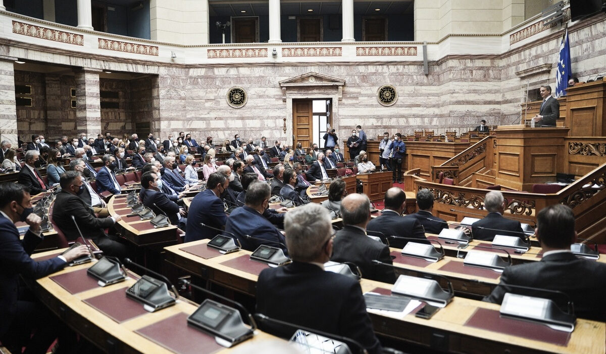 Η ακύρωση της αυτοδυναμίας αφήνει χωρίς ισχυρό εκλογικό αφήγημα τη ΝΔ