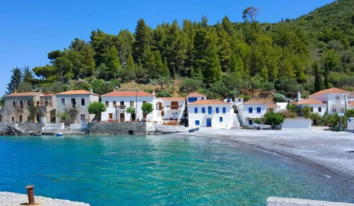 Όλοι θέλουν να πάνε: Ανάρπαστα τα δωμάτια για το καλοκαίρι του 2025