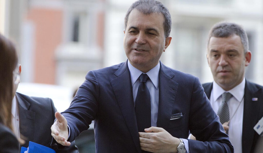 Τουρκία: Ο Ομέρ Τσελίκ βάζει «μπουρλότο» στη νέα σελίδα των ελληνοτουρκικών σχέσεων