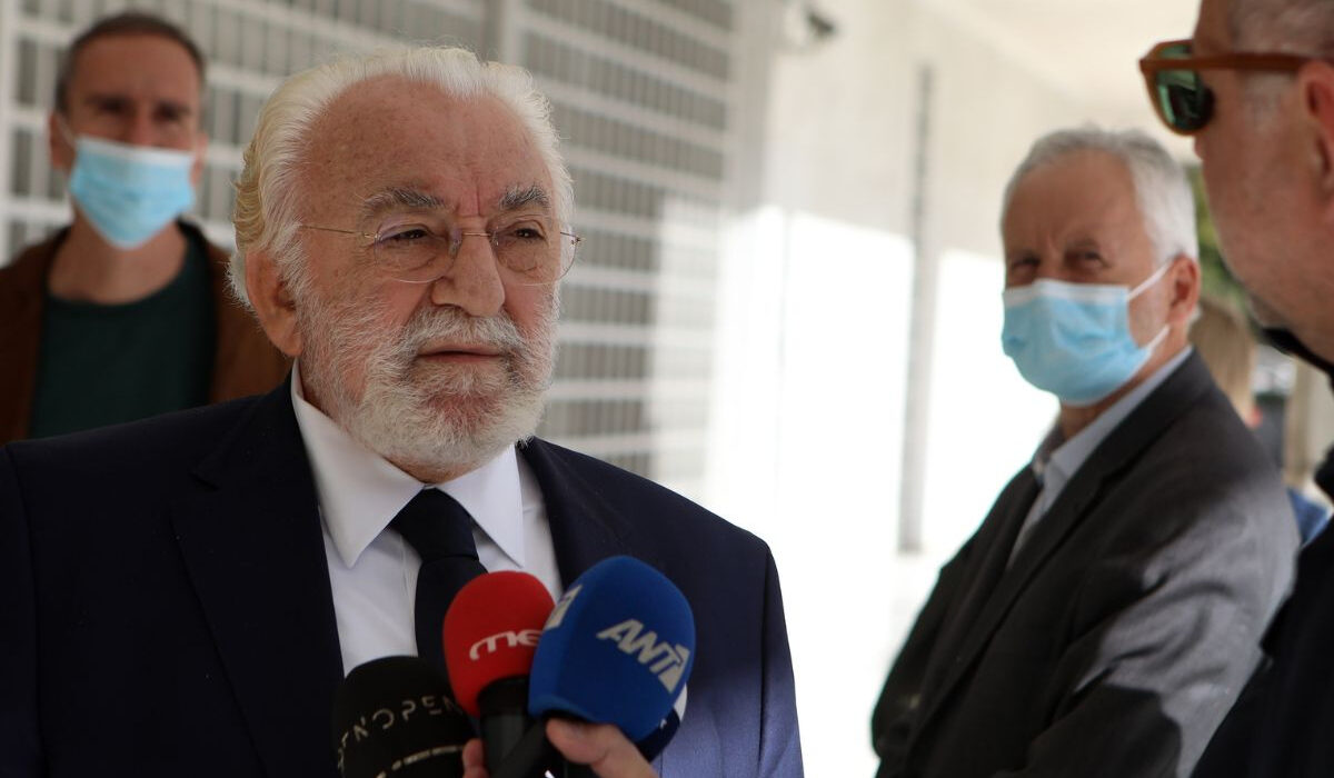 Χρήστος Καλογρίτσας: Βδέλλα