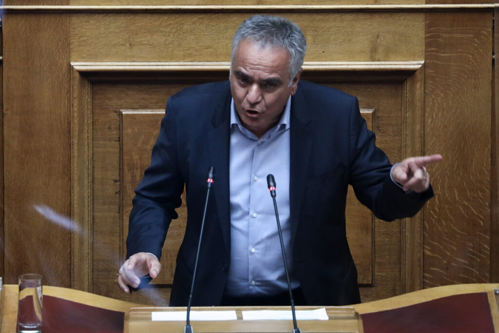 Πάνος Σκουρλέτης στο iEidiseis: Ο Κουρτς είχε την ευαισθησία να παραιτηθεί, εδώ σφυρίζουν αδιάφορα
