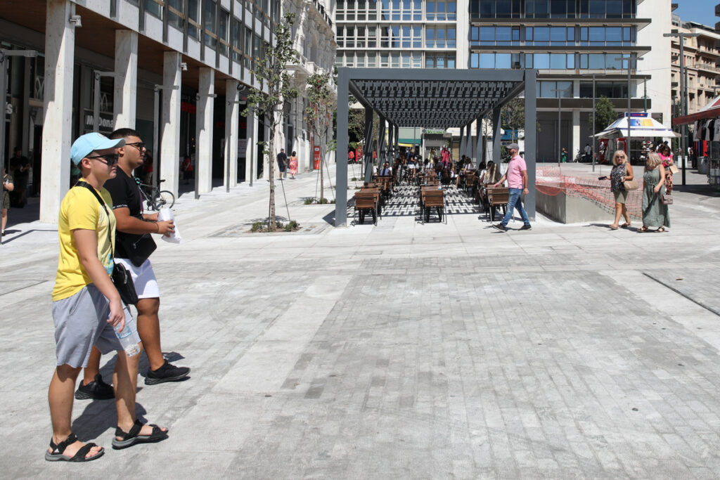 Κορονοϊός: Σε θερινή έξαρση η μετάλλαξη FLiRT – Συστάσεις για ευάλωτους, τι πρέπει να προσέχουμε