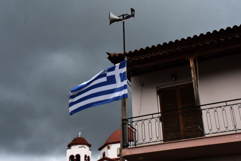 Ισχυρές καταιγίδες τις επόμενες ώρες – Προειδοποίηση της ΕΜΥ (Live η πορεία της κακοκαιρίας)