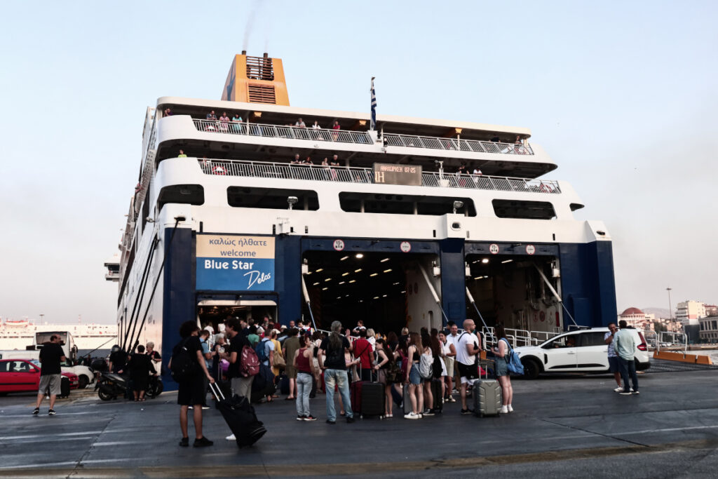 Ακτοπλοϊκά εισιτήρια: Εξετάζονται επιδοτήσεις τύπου pass – Σύσκεψη στο Μαξίμου την Τρίτη