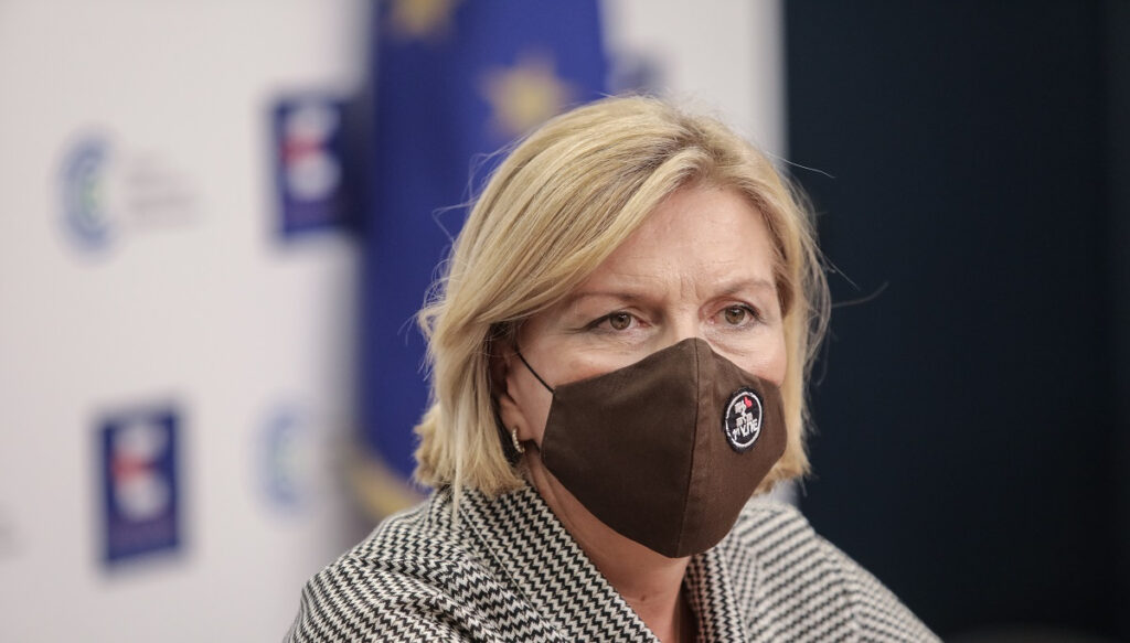 Η πρώτη επίσημη εμφάνιση της Μίνας Γκάγκα