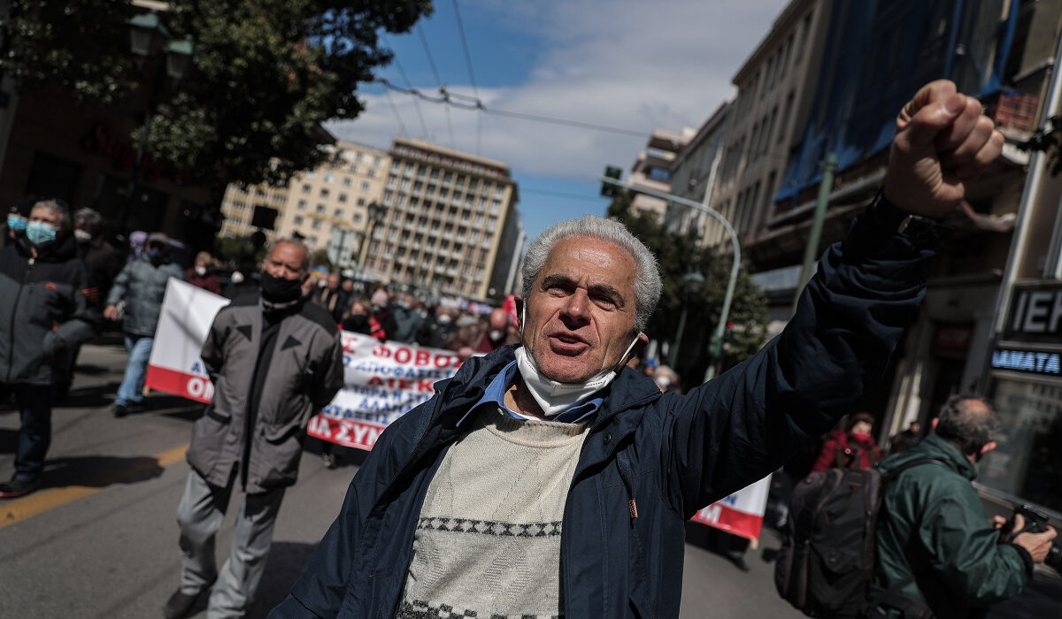Απασχόληση συνταξιούχου: Ανατροπή με καταβολή μόνο του βασικού μισθού – Ζητούνται επιστροφές αναδρομικών 5ετίας