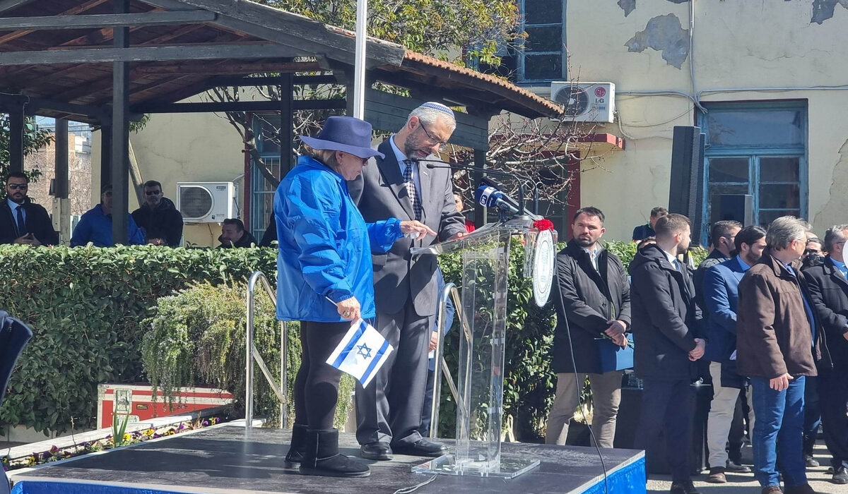 «Νικήσαμε το Ολοκαύτωμα των Ναζί» – Συγκλονίζει η 81χρονη Εστέρ Σολ στην πορεία στη Θεσσαλονίκη