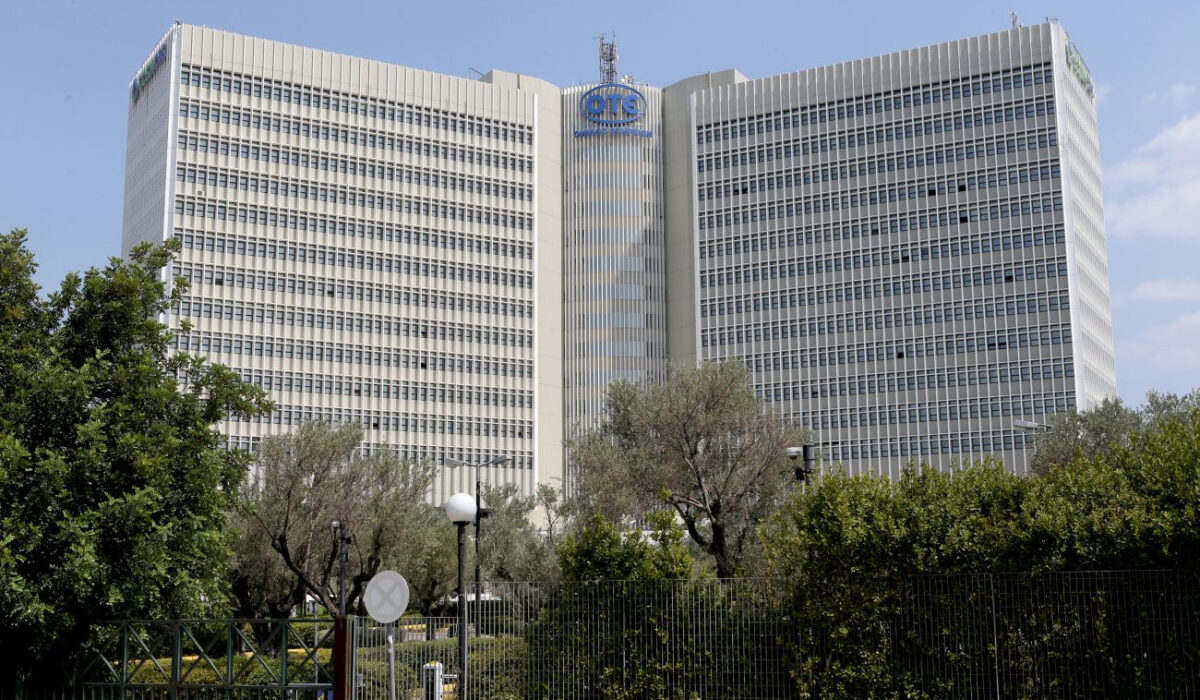 Προσοχή: Απατεώνες τηλεφωνούν και προσποιούνται υπαλλήλους του ΟΤΕ