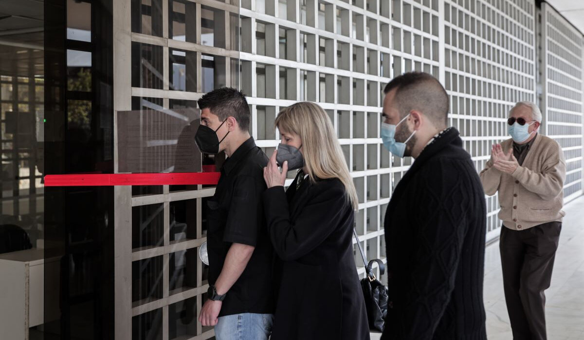 Βαριές καταγγελίες ότι εξαφάνισαν το όνομα του Λοβέρδου από έγγραφο του FBI για τη Novartis
