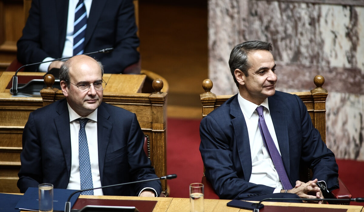 Πρωταθλήτρια η Ελλάδα στη μείωση των μισθών και στην αύξηση των κερδών – Τι δείχνουν τα στοιχεία