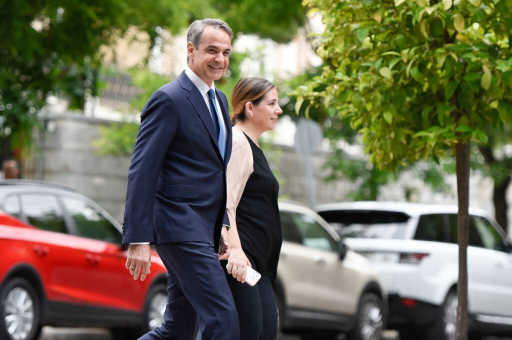 «IX» (Ιδιωτικής Χρήσης) πλέον του Κ. Μητσοτάκη η ΝΔ – Στο περιθώριο Καραμανλής και Σαμαράς