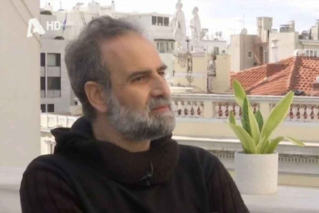 Δημήτρης Παπανικολάου για Άγιο Έρωτα: «Με είδε κοριτσάκι στο σούπερ μάρκετ και κρύφτηκε πίσω από τη μαμά του»