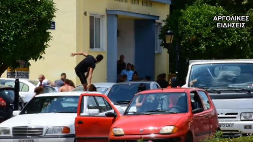 Άγριο ξύλο και πανικός στο Ναύπλιο (Βίντεο)