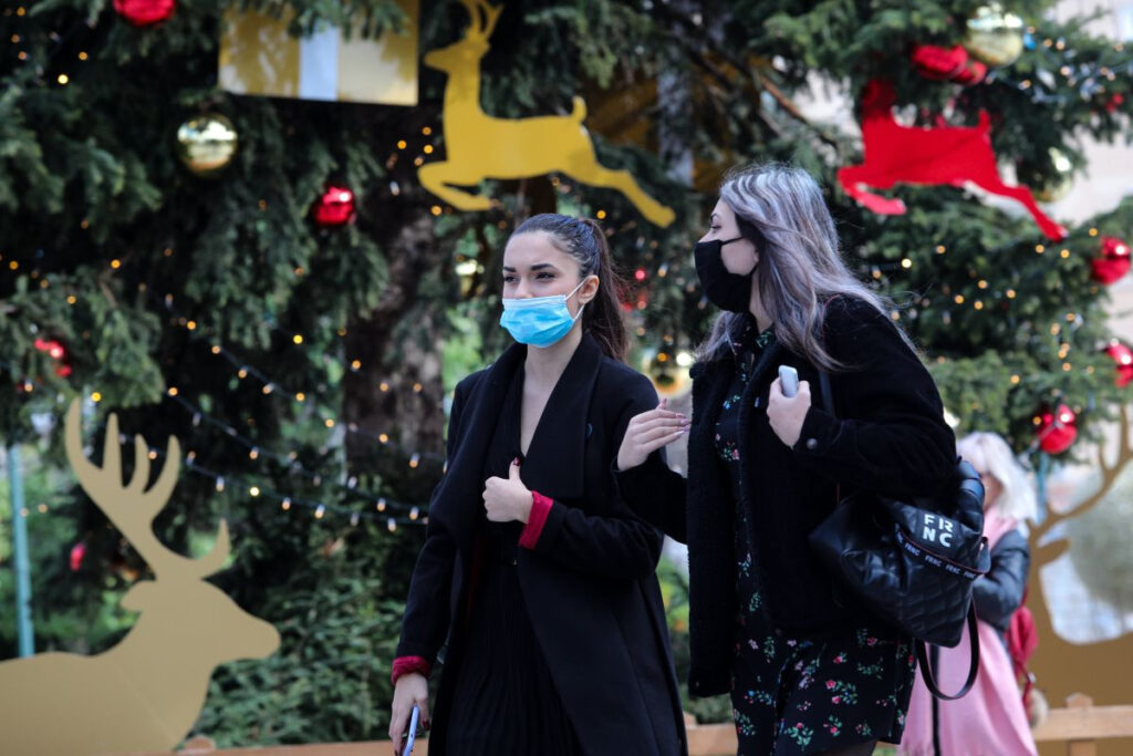 Κορονοϊός: Ανησυχία για τη μετάλλαξη JN.1 – Τα συμπτώματα, πώς κολλάει, πόσες μέρες διαρκεί