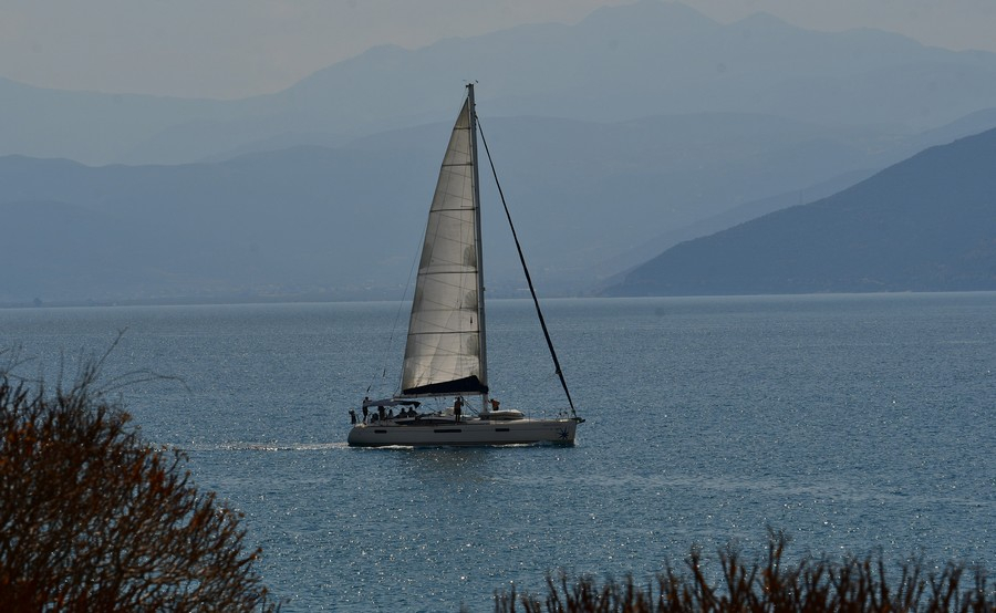 Καλός ο καιρός αύριο-Ηλιοφάνεια και τοπικές νεφώσεις