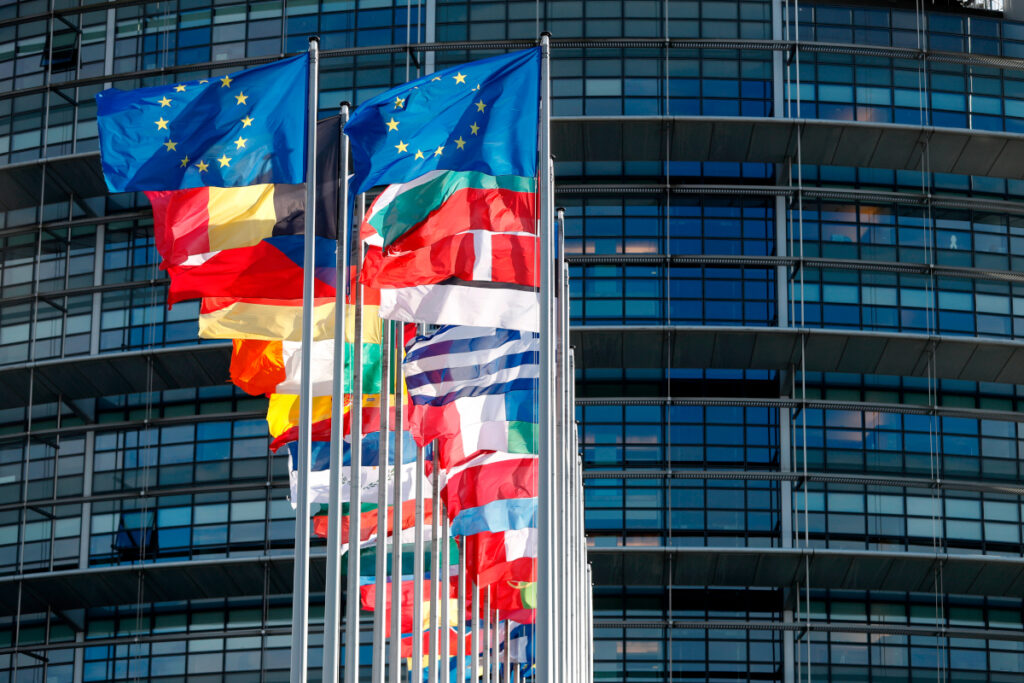 ΕΕ: «Μπλόκο» στις κυρώσεις κατά της Ρωσίας έφερε το «φρένο» της Πολωνίας