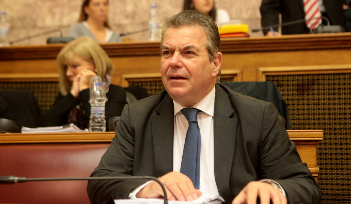 Πετρόπουλος: Απαλλαγή από κατασχέσεις για όσουν ενταχθούν στις 120 δόσεις