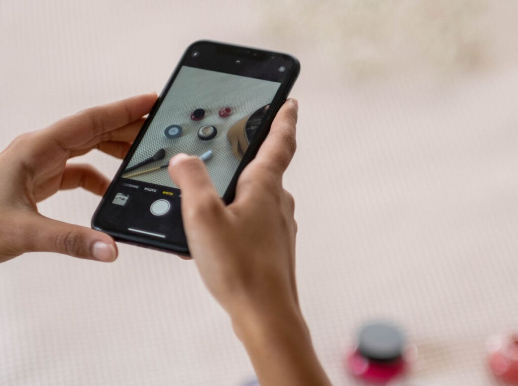 Στο στόχαστρο της ΑΑΔΕ πασίγνωστοι influencers σε Facebook, Instagram και TikTok