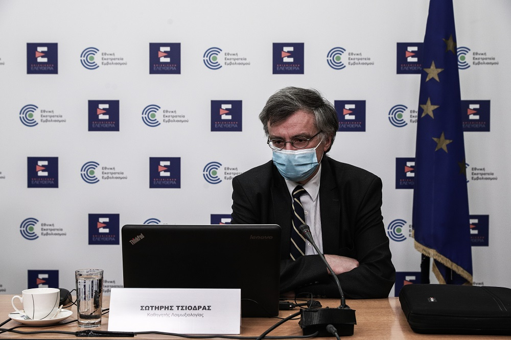 Σωτήρης Τσιόδρας: Ανησυχώ για τις μεταλλάξεις