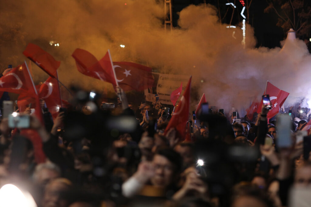 Τουρκία: Κιλιτσντάρογλου και Ακσενέρ αύξησαν τα ποσοστά τους, απώλειες για Ερντογάν – Μπαχτσελί