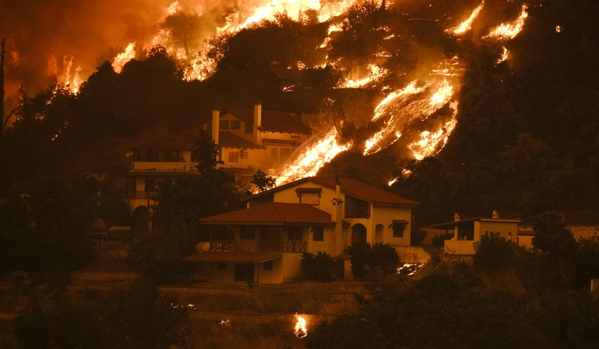Το οδοιπορικό του iEidiseis στη Β. Εύβοια: Συγκλονιστικές μαρτυρίες βγαλμένες από τη στάχτη (trailer)