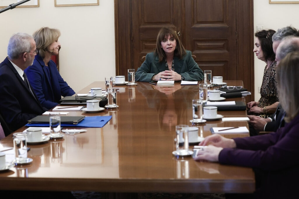 «Σιωπητήριο» ΠτΔ για υποκλοπές: Τα θέματα της επικαιρότητας ξεφεύγουν από τα όρια της θεσμικής μου ιδιότητας