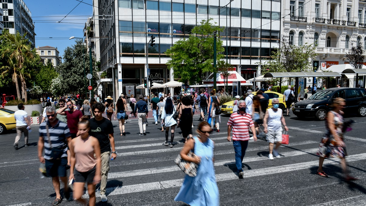 Κορονοϊός: Καλπάζουν τα κρούσματα σήμερα στην Αθήνα – Οι περιοχές