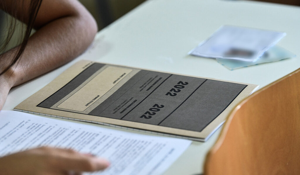 Πανελλήνιες 2022: Δείτε τα θέματα της Νεοελληνικής Γλώσσας και Λογοτεχνίας