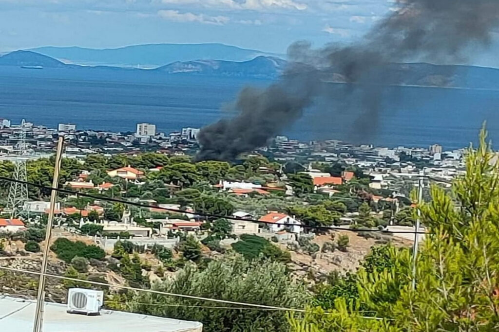 Φωτιά τώρα σε εξωτερικό αποθηκευτικό χώρο οικίας στους Αγίους Θεοδώρους