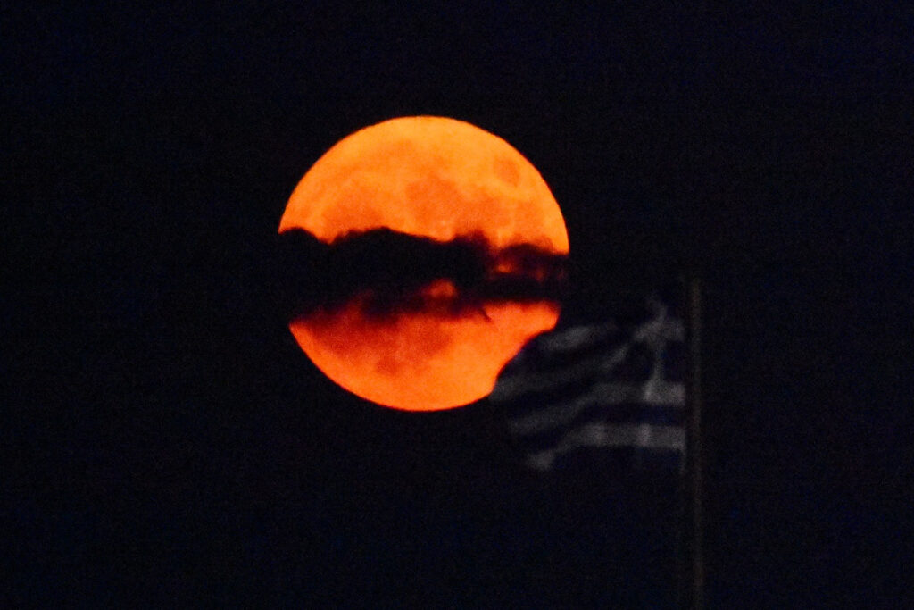 Απόψε η πανσέληνος Σεπτεμβρίου 2023: Πώς θα βγάλετε την τέλεια φωτογραφία