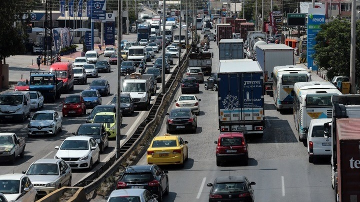 Αττική: Το απόλυτο χάος σε βασικούς οδικούς άξονες