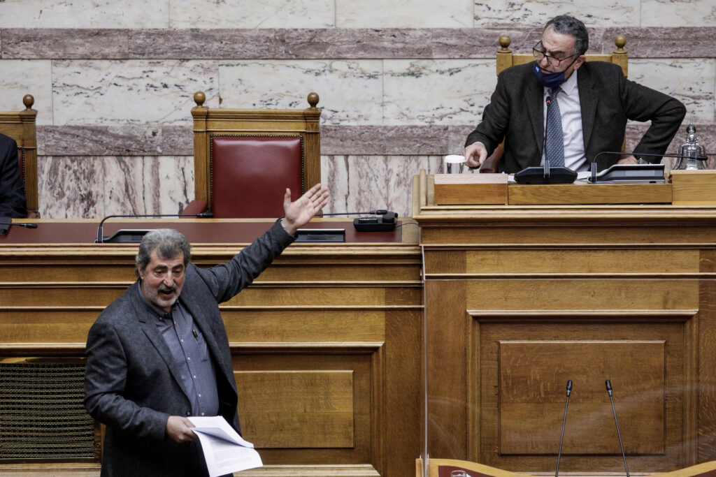 Αθανασίου για Πολάκη: Είναι παραφωνία για το κοινοβούλιο – Δε θα γίνει η Βουλή θέατρο