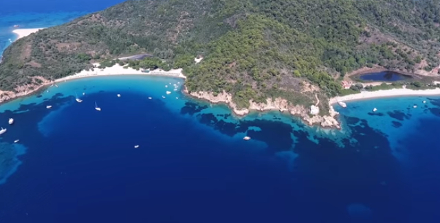 Σαουδάραβας πρίγκιπας στην Ελλάδα για επένδυση στο «διαμάντι του Αιγαίου»