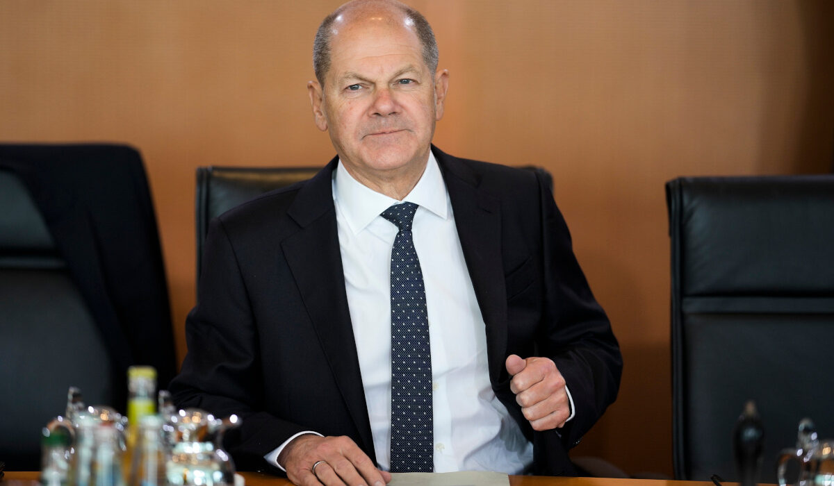 Ο Σολτς εκφράζει ευγνωμοσύνη στην Ελλάδα για την στάση απέναντι στην Τουρκία