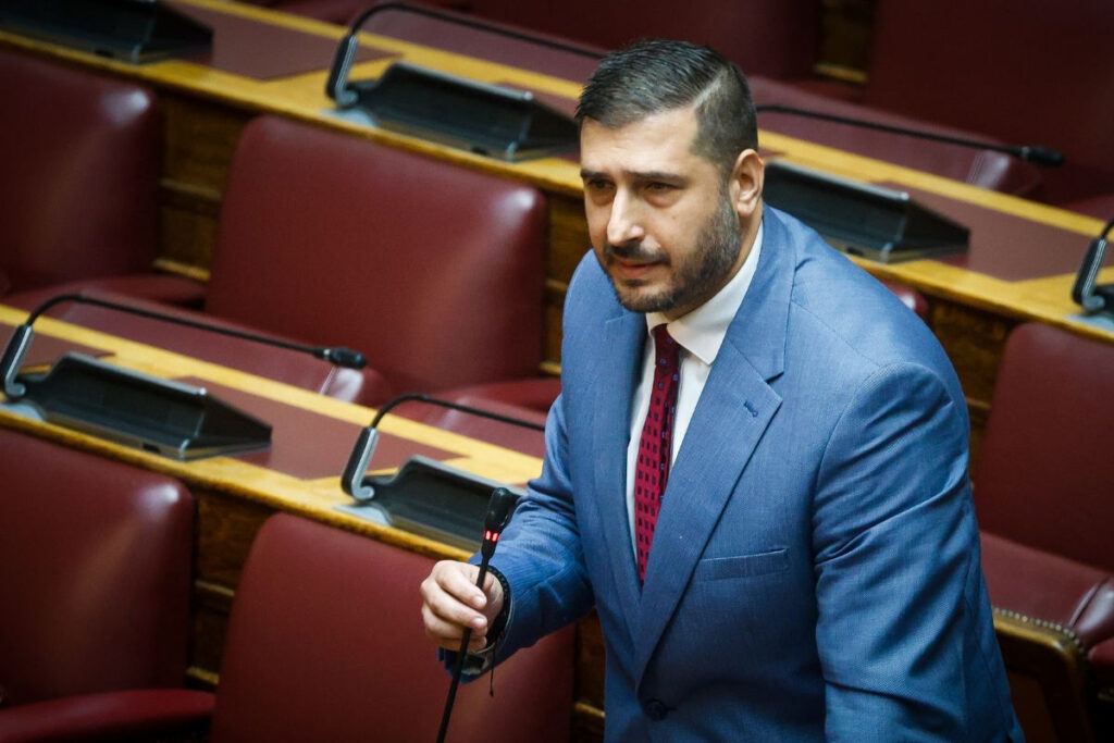 Ανεξαρτητοποιήθηκε ο Χαράλαμπος Κατσιβαρδάς από τους Σπαρτιάτες