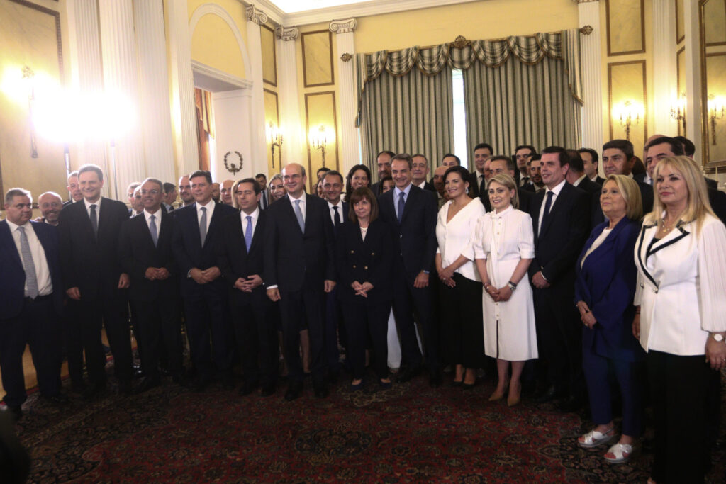 Η οριστική σειρά των υπουργείων: Ποιο είναι πρώτο τη τάξει – Νέο ΦΕΚ
