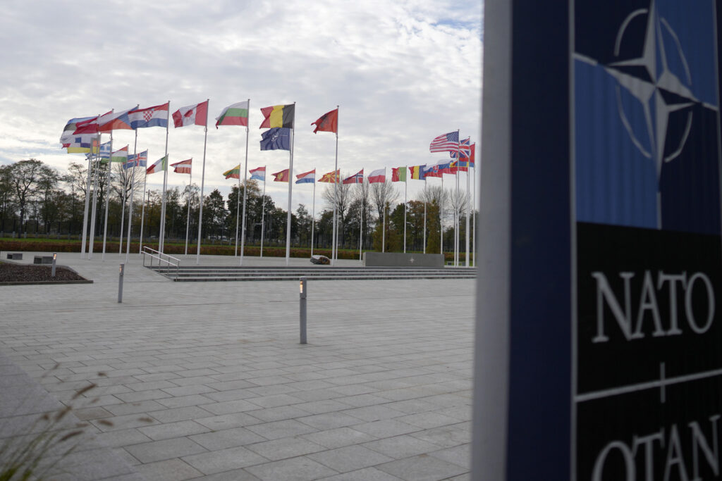 Έκτακτη σύνοδος ΝΑΤΟ, ΕΕ και της Βρετανίας για την ευρωπαϊκή άμυνα στις 3 Φεβρουαρίου