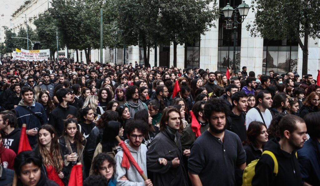 Δολοφονία Γρηγορόπουλου: Κλειστοί δρόμοι στην Αθήνα – Πορείες και συγκεντρώσεις