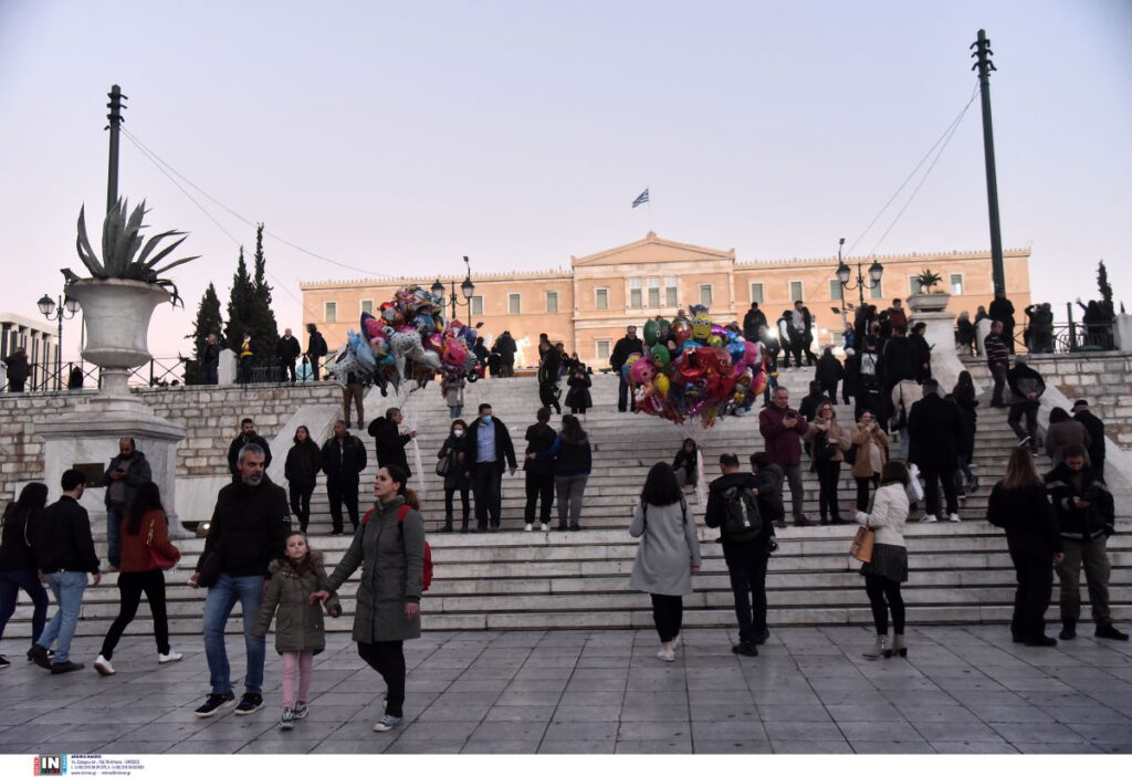 Επίδομα ανεργίας: Για ποιους το «κόβει» ο ΟΑΕΔ στο μισό – Τι αλλάζει
