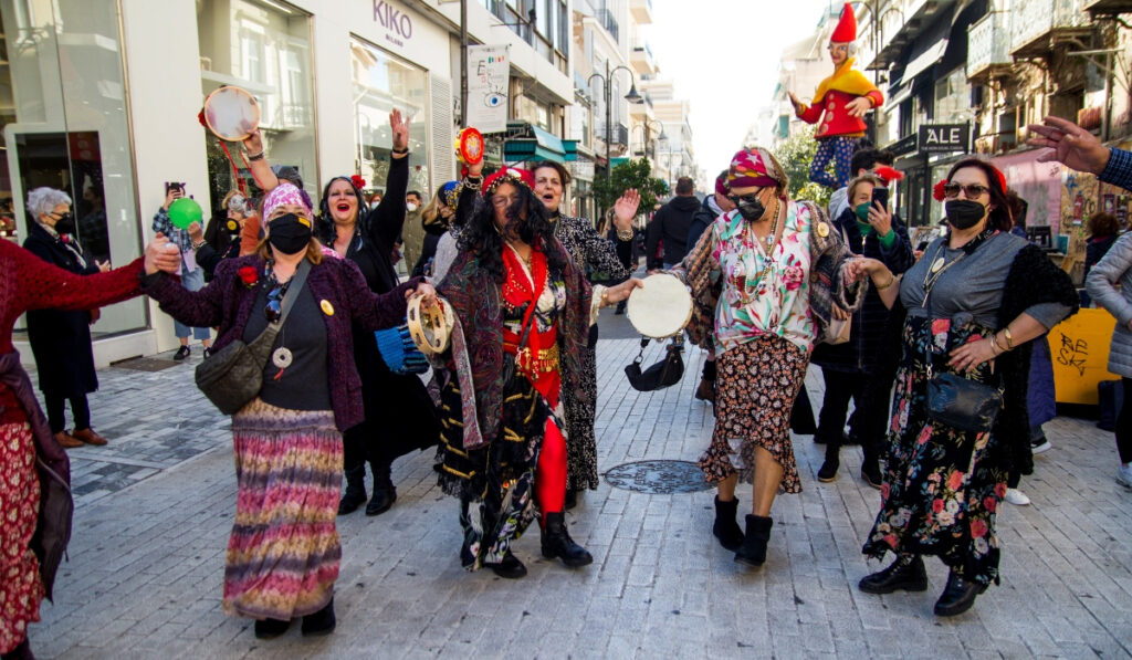 Σε καρναβαλικούς ρυθμούς η Πάτρα – Το πρόγραμμα των εκδηλώσεων