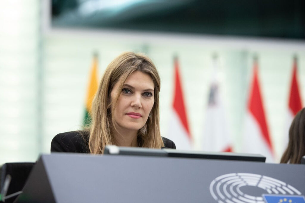 Eφεση άσκησε η Εύα Καϊλή – Ζητά κατ’ αντιπαράσταση εξέταση με τον Αντόνιο Παντσέρι