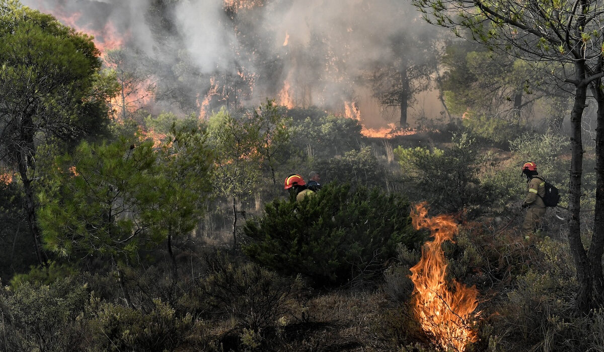 Η μισή Ελλάδα σε «πορτοκαλί» συναγερμό – Θυελλώδεις άνεμοι, κίνδυνοι πυρκαγιών (χάρτες, περιοχές)