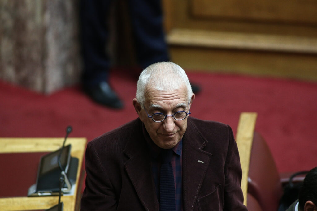 Νικήτας Κακλαμάνης: Τακτοποίηση