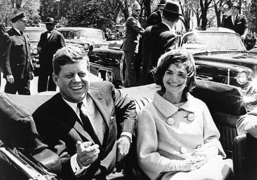 Δολοφονία JFK: Ποιός ήταν ο εκτελεστής του Κένεντι Λη Χάρβεϊ Όσβαλντ