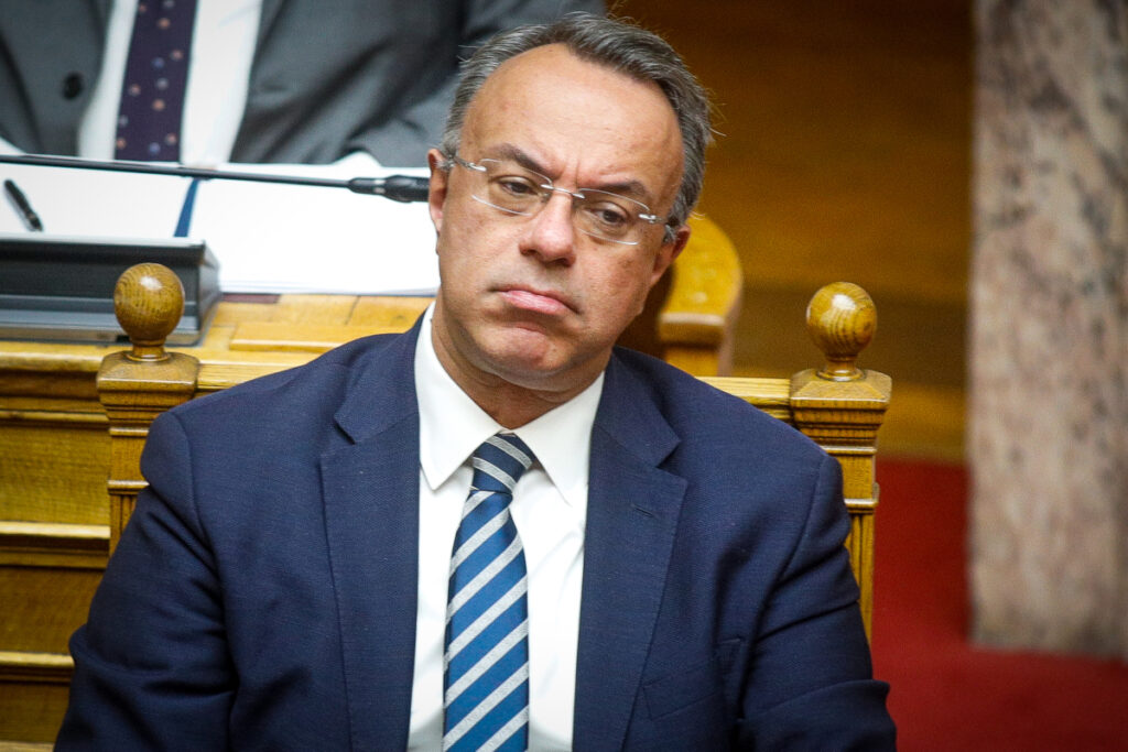 Ο επιφυλακτικός (στη Βουλή) Σταϊκούρας και ο σίγουρος (στο Tik Tok) Πατέλης