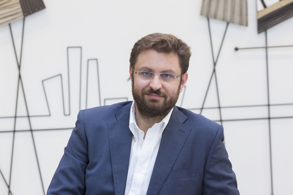 Κώστας Ζαχαριάδης: Κράτος μετακλητών, φίλων, εκλεκτών, κολλητών